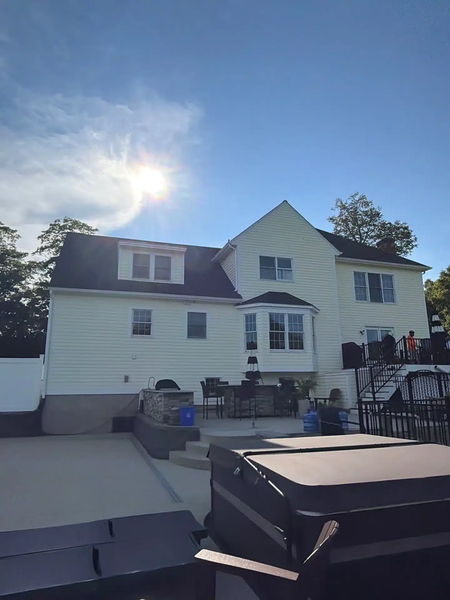 Woodstock, CT home upgraded with MAX DEF Charcoal Black shingles