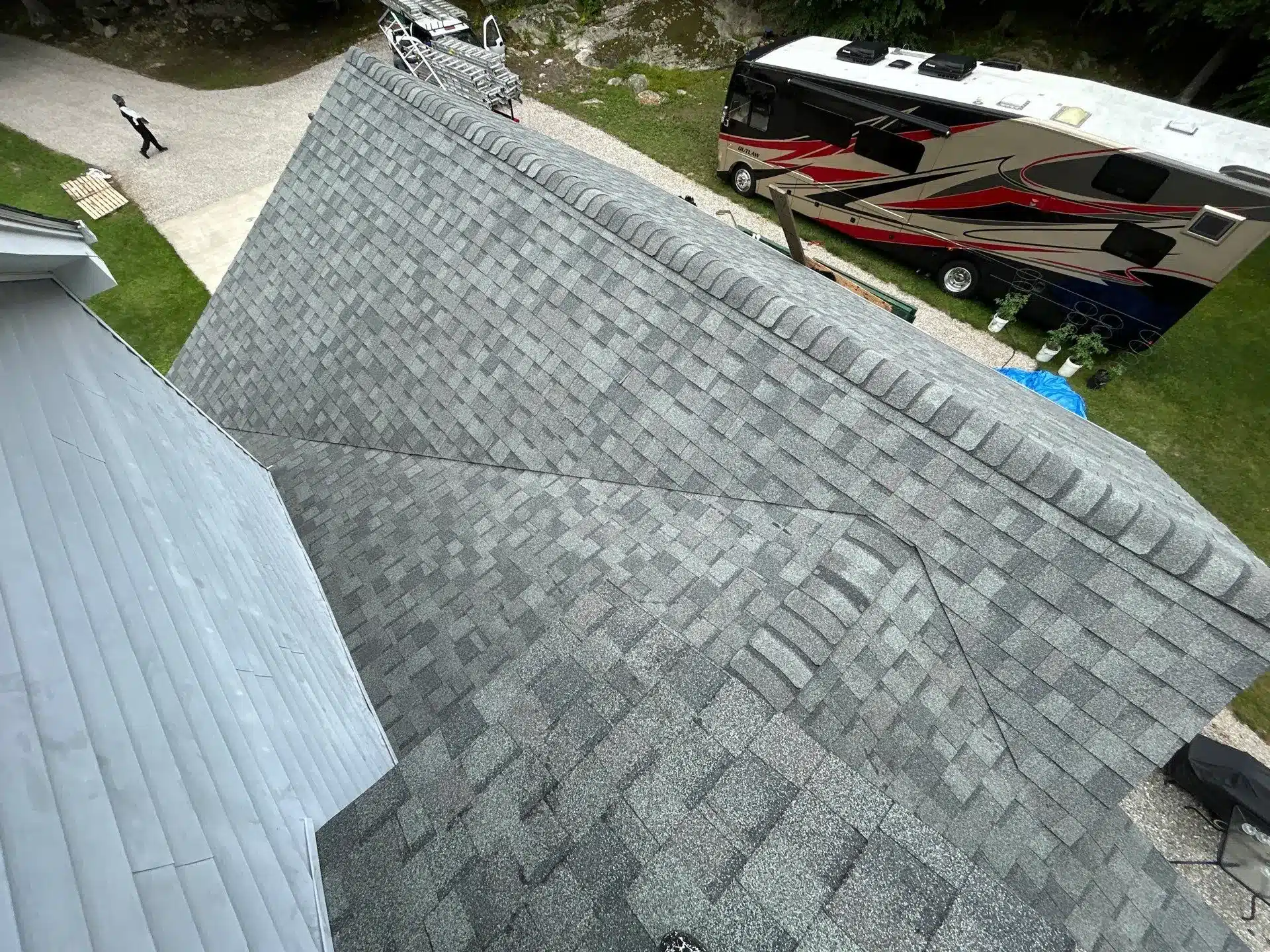 MAX DEF Cobblestone Gray shingle roof in Old Lyme, CT
