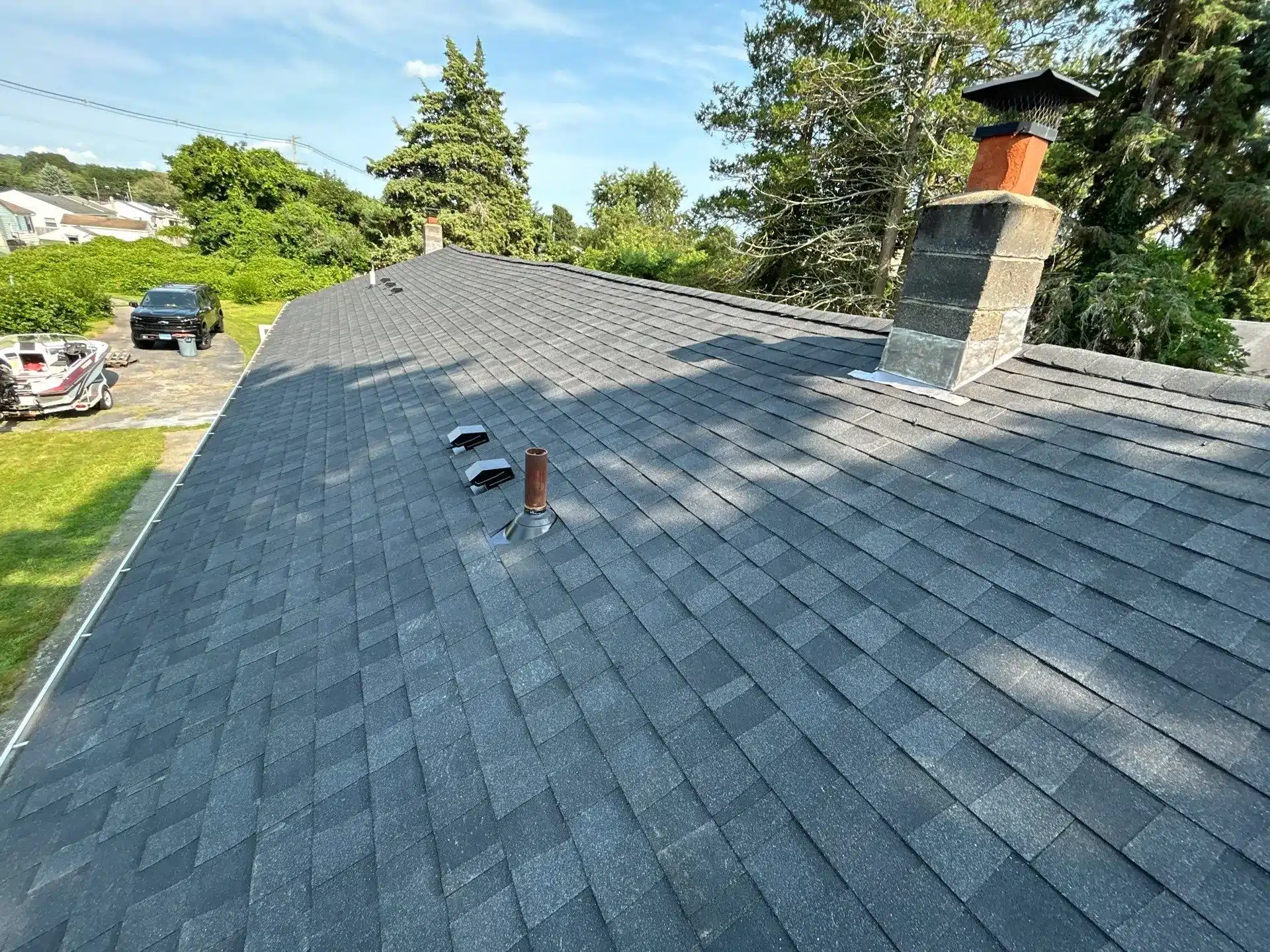 Completed CertainTeed shingle roof by BP Builders