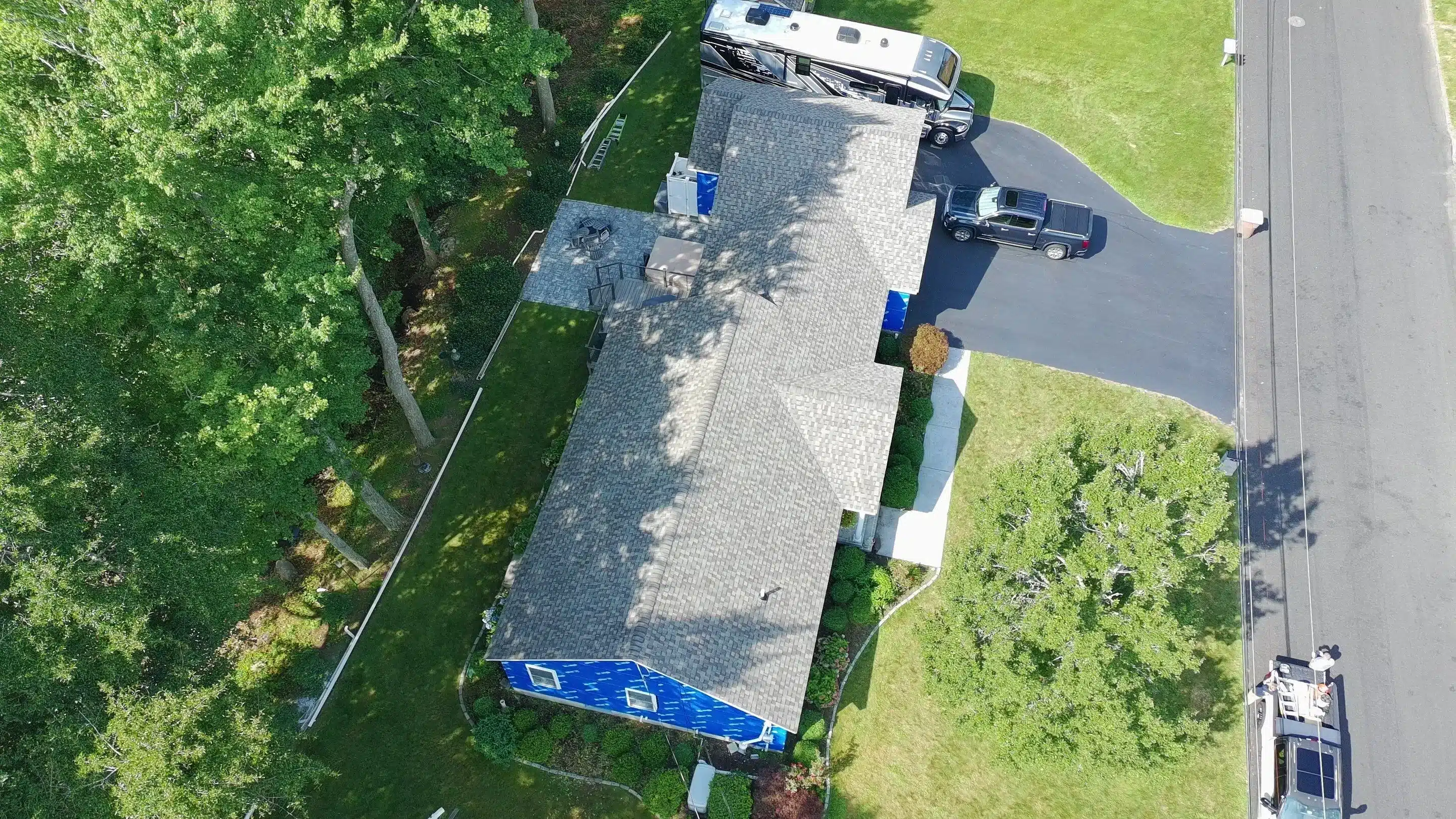 MAX DEF Colonial Slate shingles installed in Niantic Connecticut