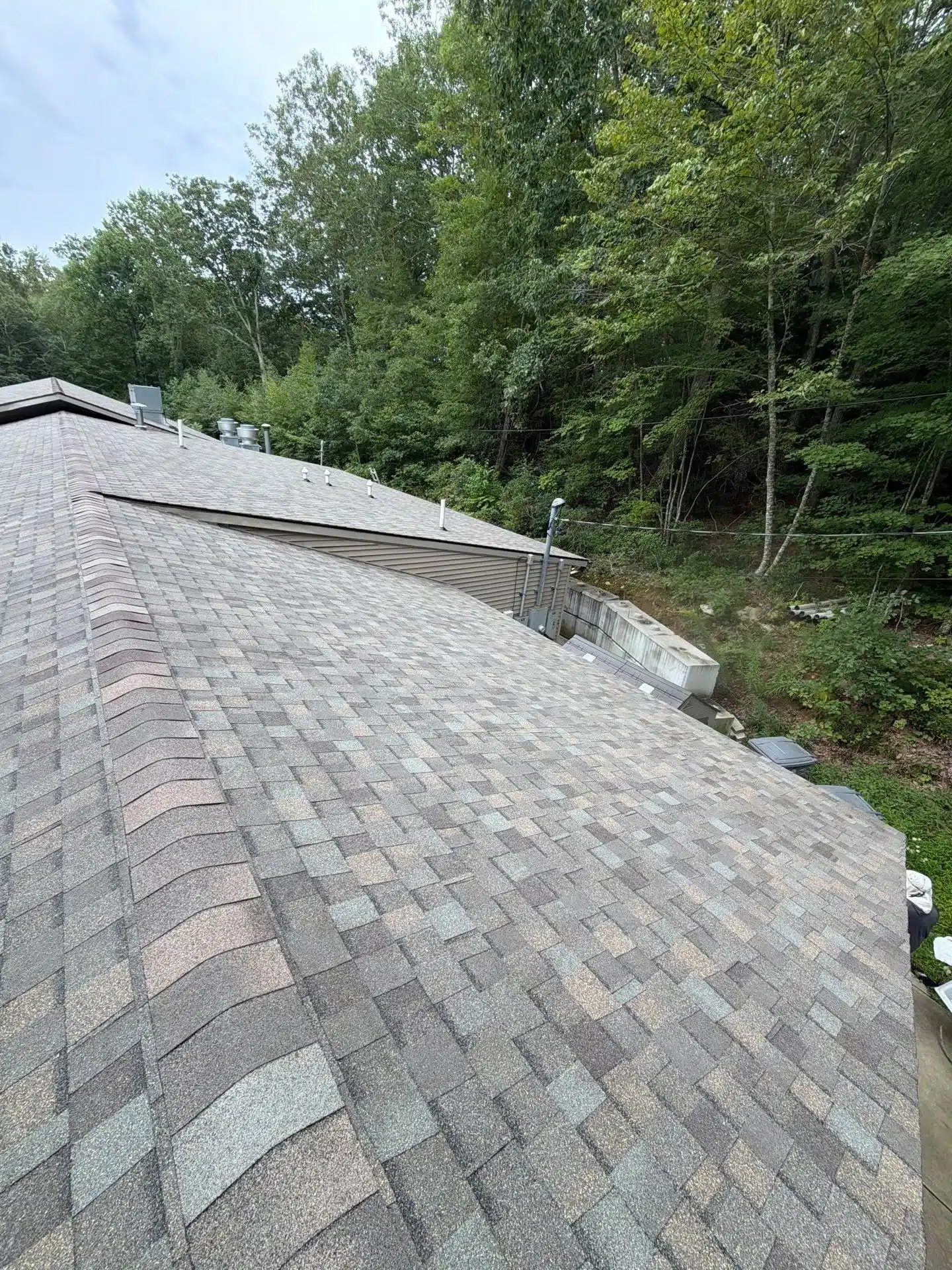 Roof replacement in East Lyme CT by BP Builders