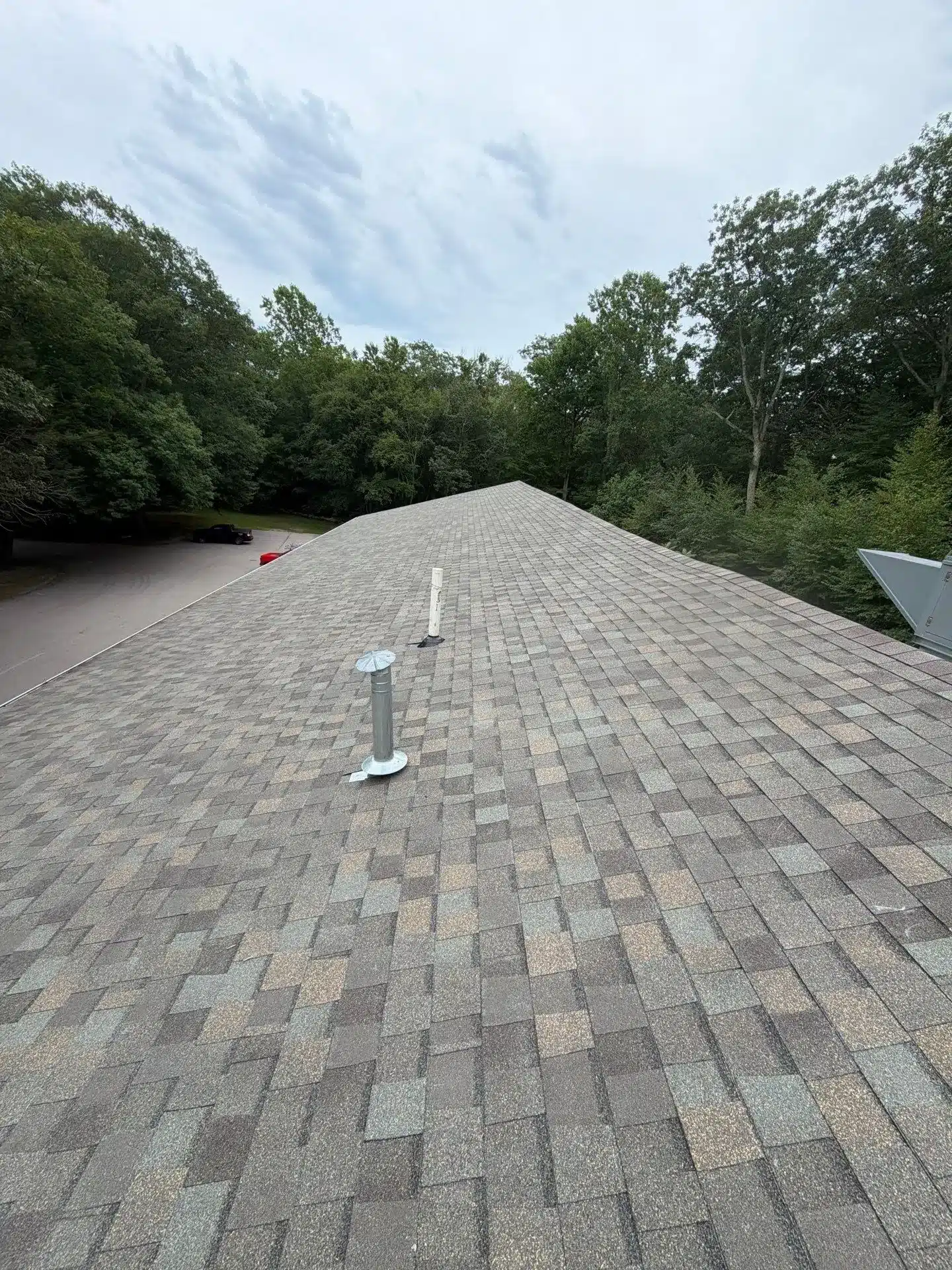MAX DEF Weathered Wood shingles on East Lyme CT home